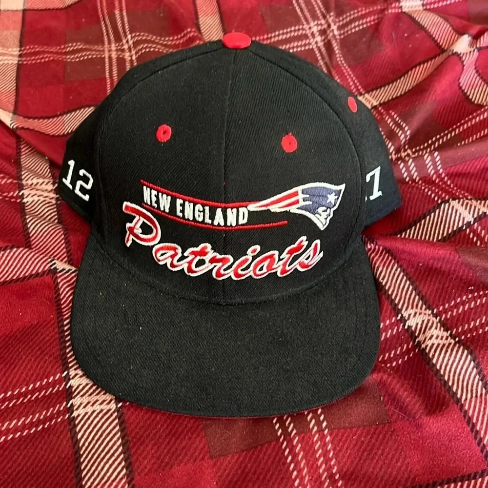 Reebok New England Patriots Snapback Hat Black Red NFL Cap OSFA